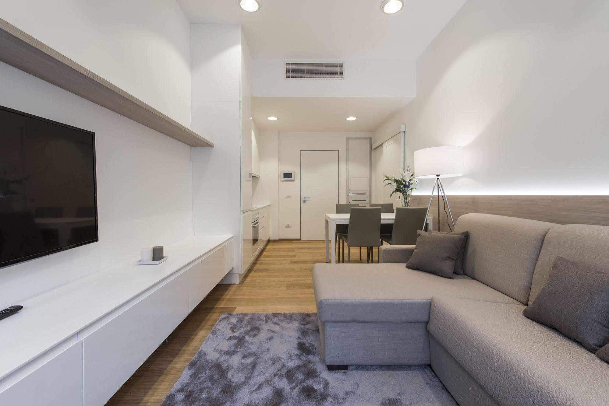 Milan Royal Suites Extérieur photo