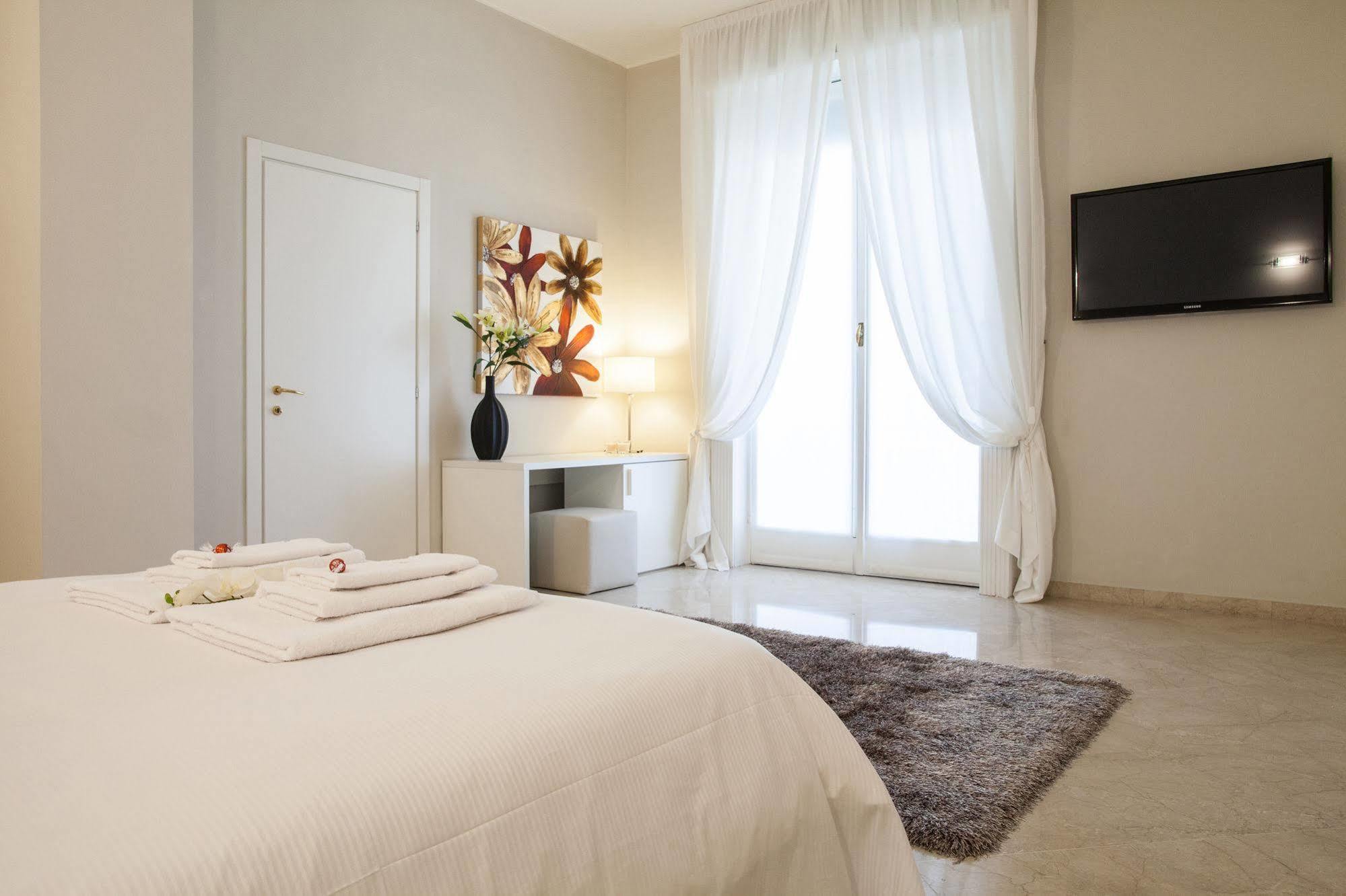 Milan Royal Suites Extérieur photo