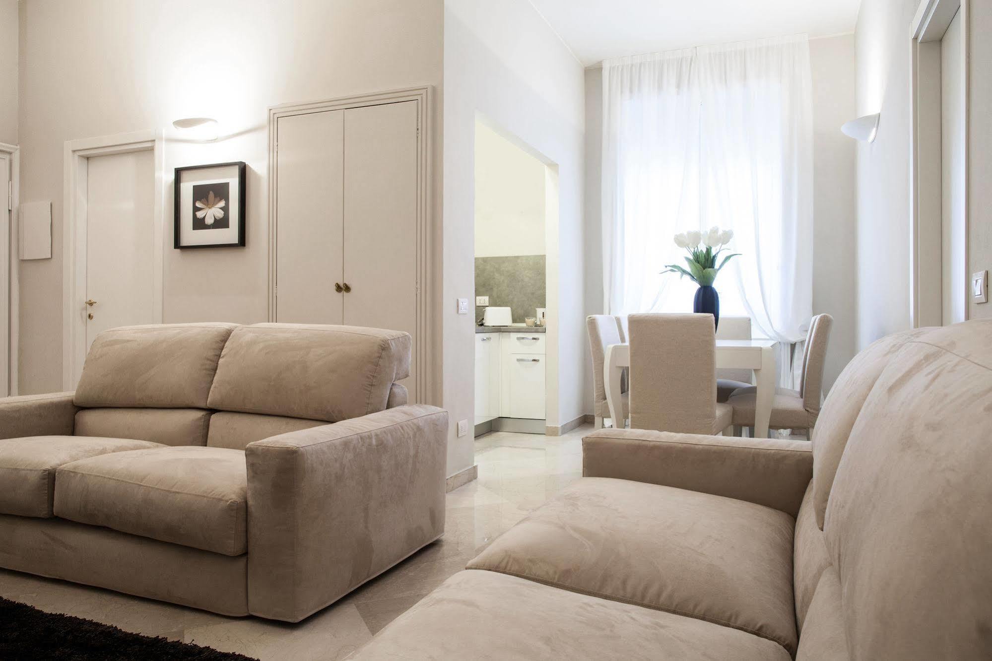 Milan Royal Suites Extérieur photo
