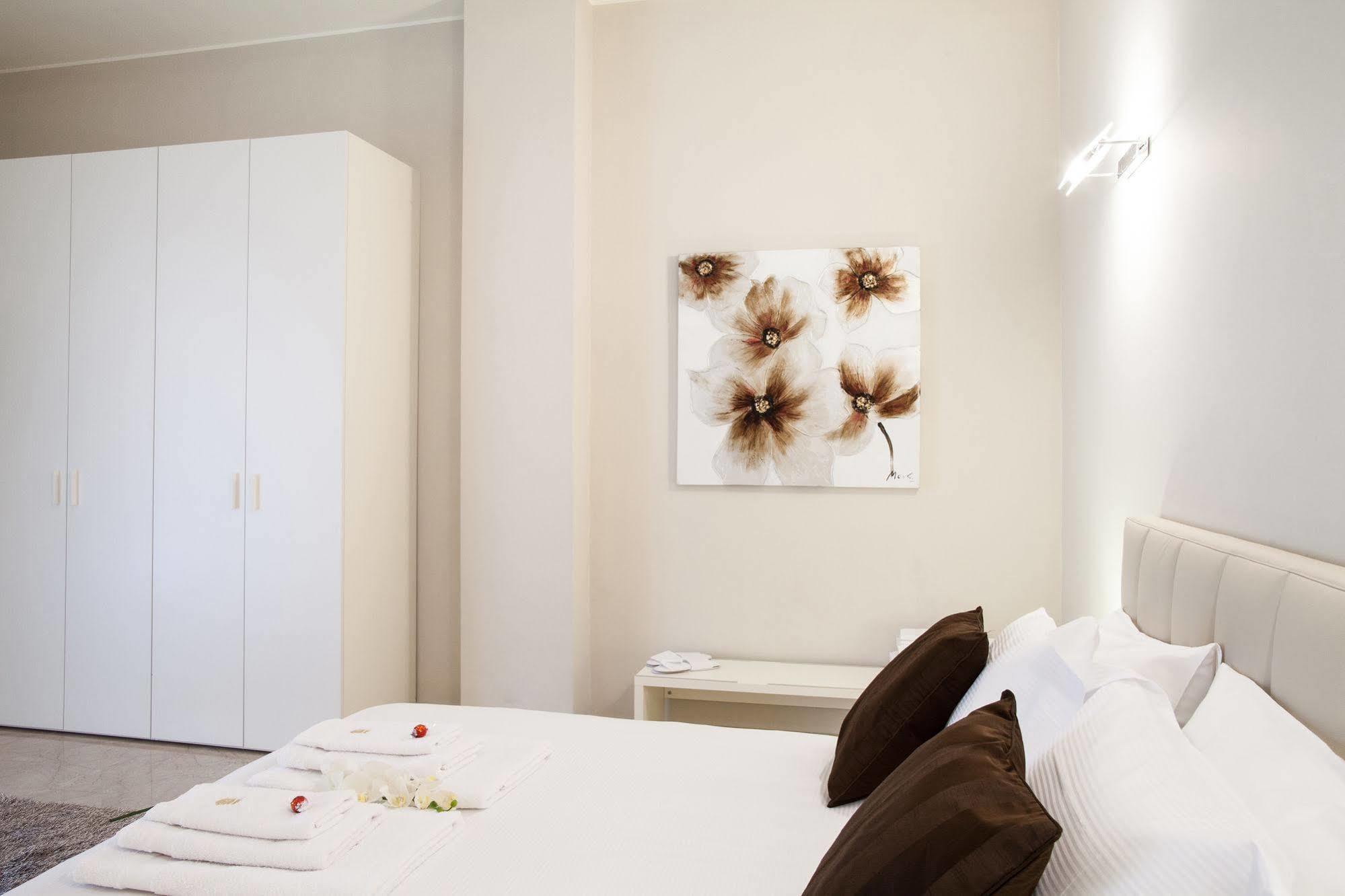Milan Royal Suites Extérieur photo
